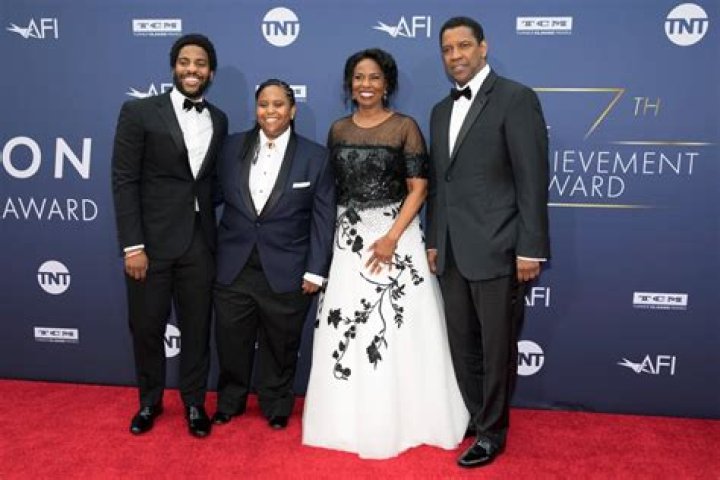 Denzel Washington picks up AFI Life Achievement Award, while Jamie Foxx and Julia Roberts pay tribute