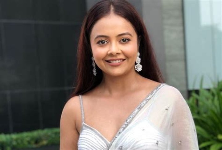 Devoleena Bhattacharjee- Bio, Age, Net Worth, Height, Single, Nationality