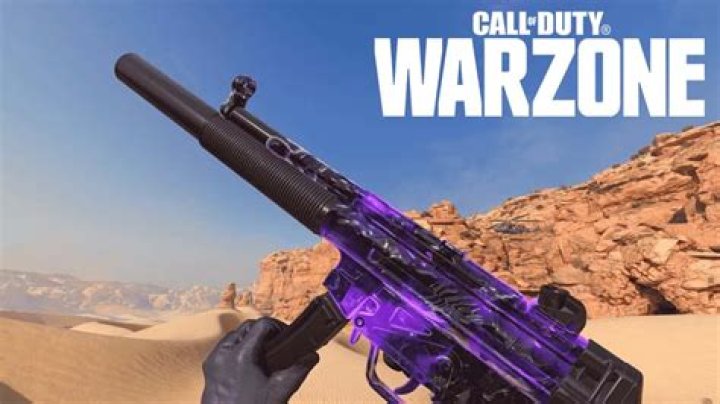 DiazBiffle unveils competitive Cold War MP5 Warzone loadout for Season 4