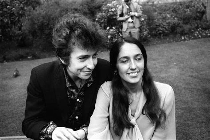 Did Bob Dylan Marry His Daughter? A Deep Dive Into The Controversy
