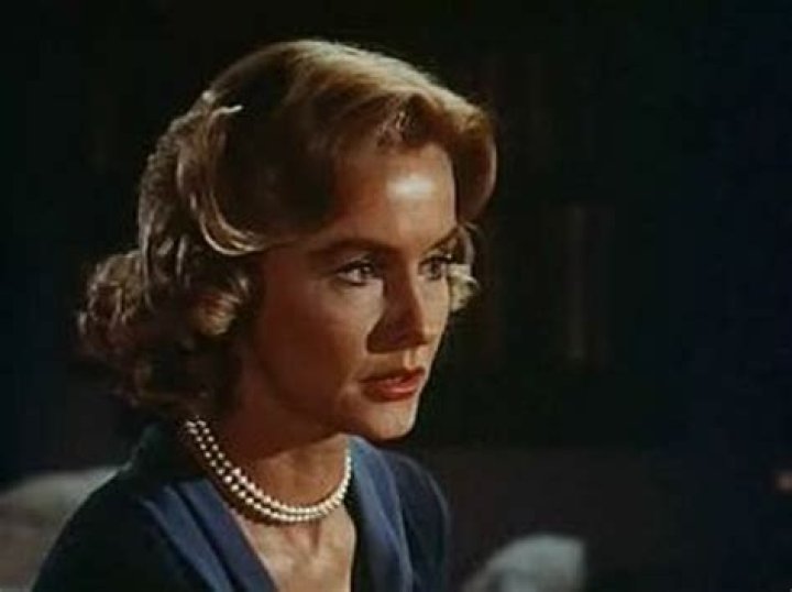 Dina Merrill: A Life Of Elegance And Influence In Hollywood