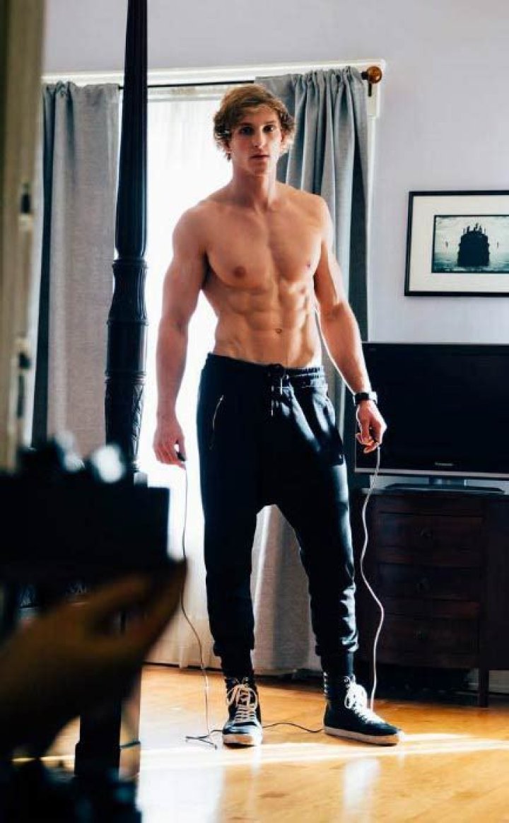 Does Logan Paul have a Tattoo?