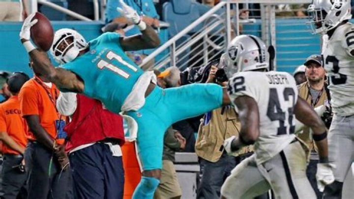 	Dolphins receiver DeVante Parker on injuries: ‘I’m not a robot’	