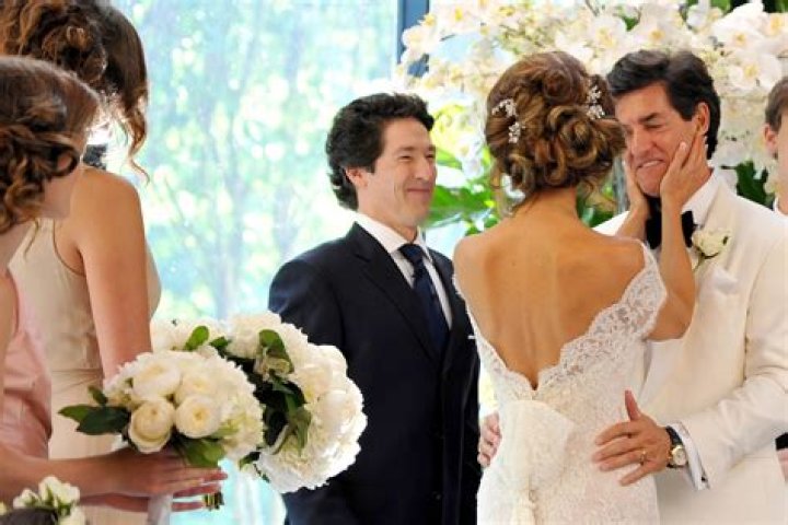 Dominique Sachse Dating Nick Florescu and plan on getting married soon.