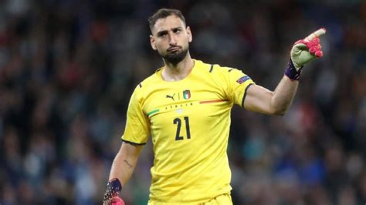 Donnarumma Taille Poids
