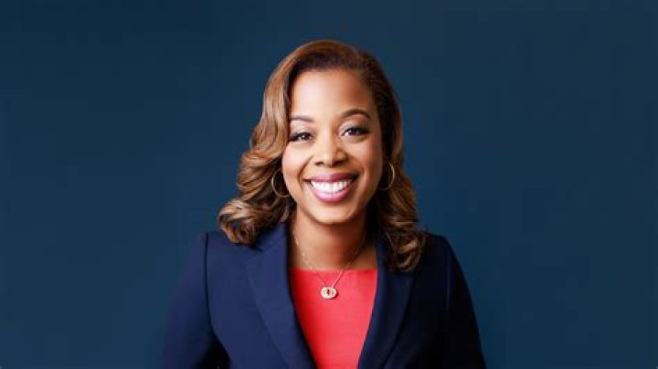Dr Nicole Martin Net Worth 2024