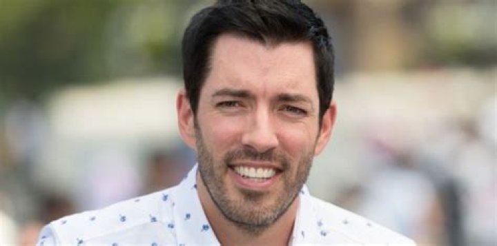 Drew Scott - Bio, Net Worth, Height