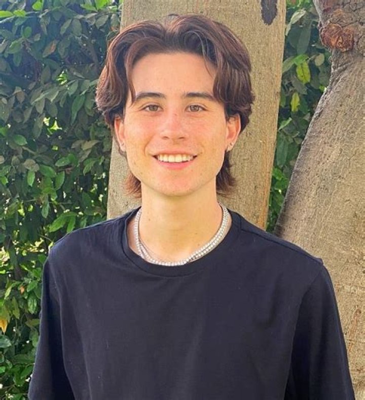 Dylan Conrique-Bio, Age, Net Worth, Height, Single, Nationality, Wiki