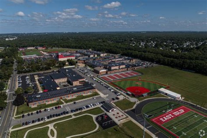 East Islip High School - Islip Terrace