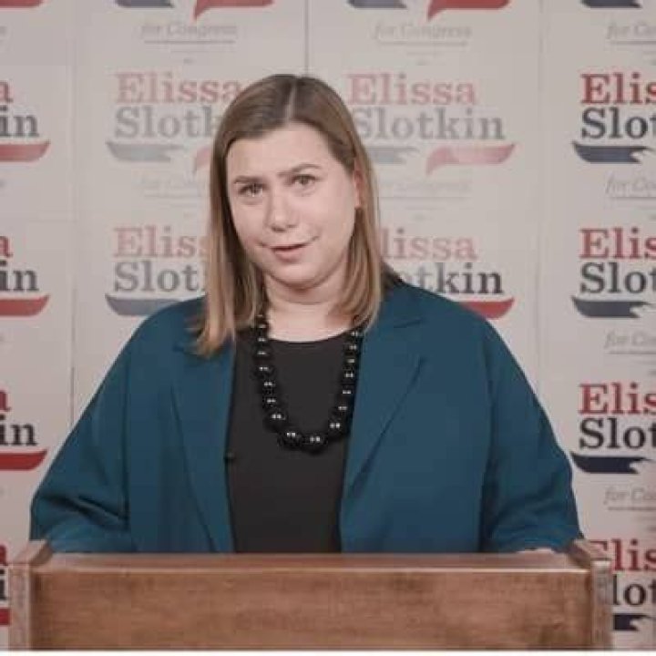 Elissa Stlokin - Bio, Age, Net Worth, Married, Nationality, Body Measurement, Career