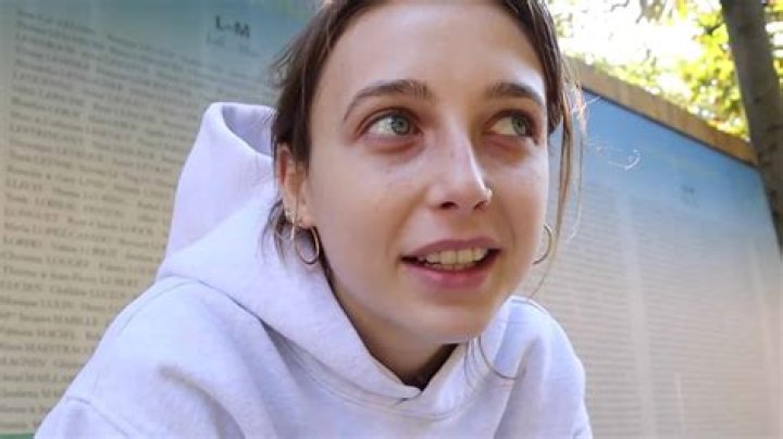Emma Chamberlain reveals why she deleted her TikTok with 10 million followers
