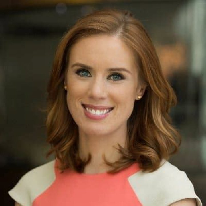 Emma Chandra Husband, Age, Married, Spouse【 Bloomberg Wiki Bio 】