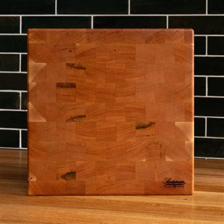 End Grain Cherry Butcher Block
– Laurel Mercantile