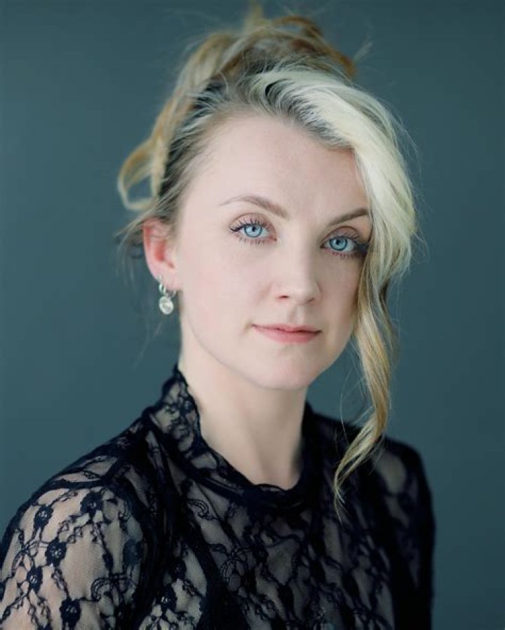 Evanna Lynch Net Worth 2024: Income, Real Estate, Endorsements and More