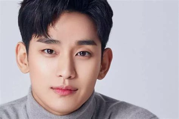 Exploring Kim Soo-hyun's Relationships: A Deep Dive Into The Star's Love Life