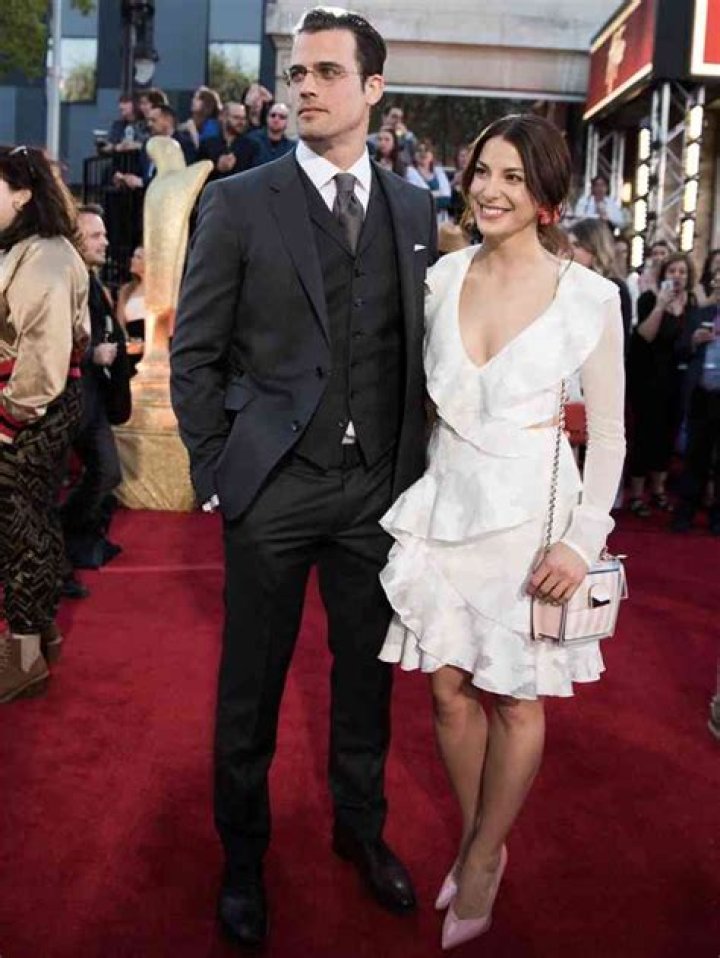 Exploring Thomas Beaudoin's Romantic Life: Is He In A Relationship?