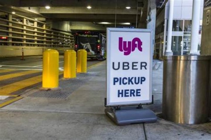 	Extend courtesy to Uber, Lyft drivers at Lauderdale’s airport | Letters	