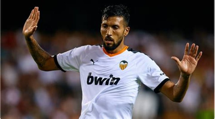 Ezequiel Garay of Valencia tests positive for corona virus