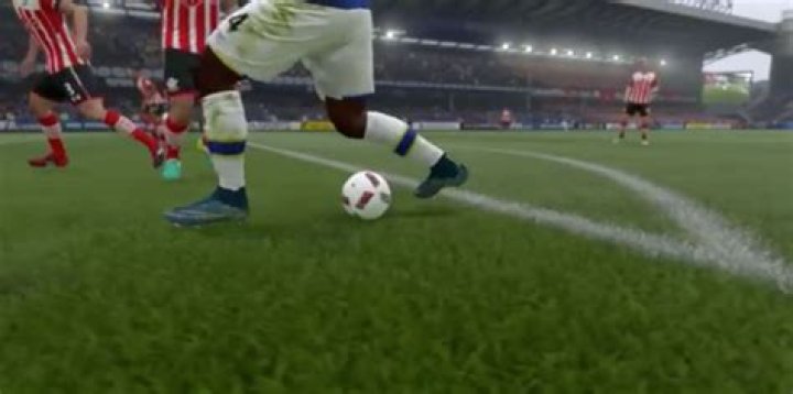 FIFA 17: How to Do the Chop Skill Move
