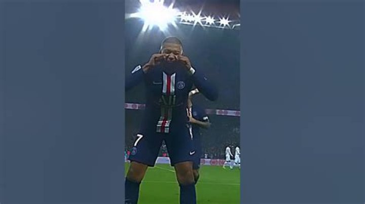 FIFA 22: How to Do Mbappe Crying Celebration