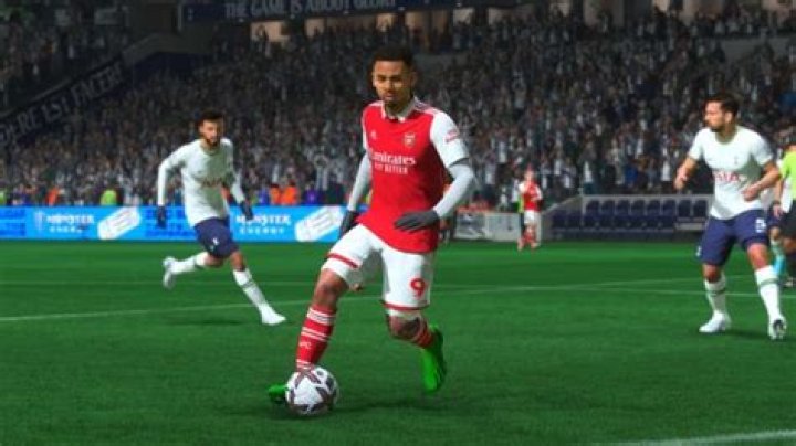 FIFA 23 players declare game “finished” as devs remove fan favorite SBC