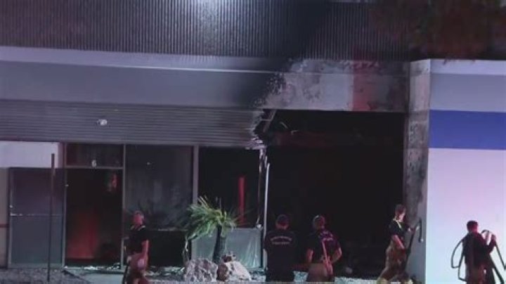 Fire burns church, other building in Phoenix