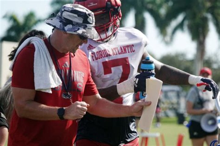 	Florida Atlantic University football practice with new head coach Tom Herman | PHOTOS	