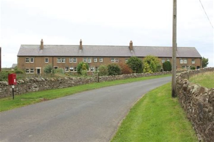 Former Masons Arms, Stamford Cottages