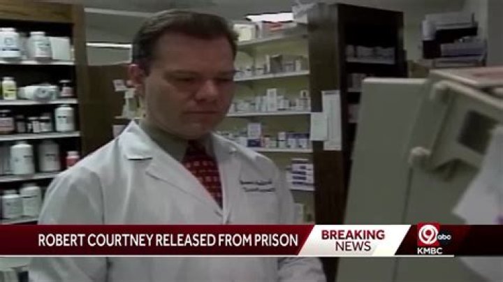 Former pharmacist charged with stealing, diluting meds from half a dozen pharmacies