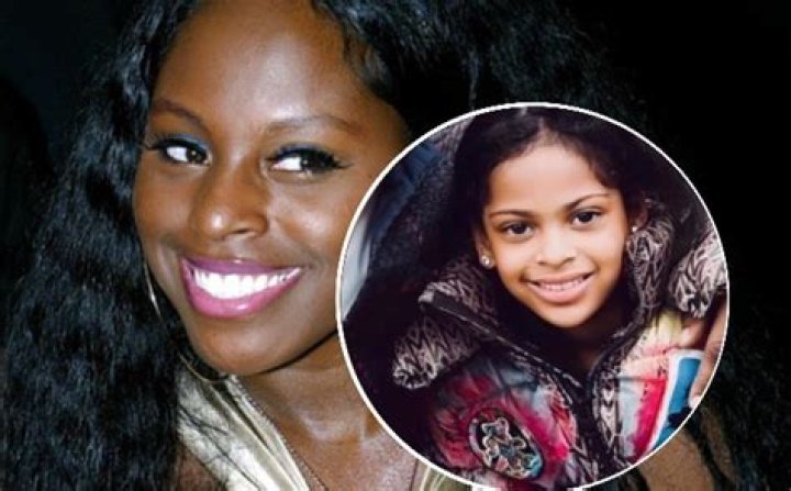 FOXY BROWN’S DAUGHTER MAKES A RARE APPEARANCE IN NEW PHOTO