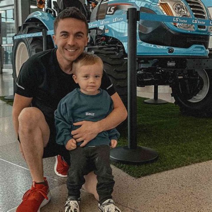Frankie Muniz: The Surprising Father Of 17 Children