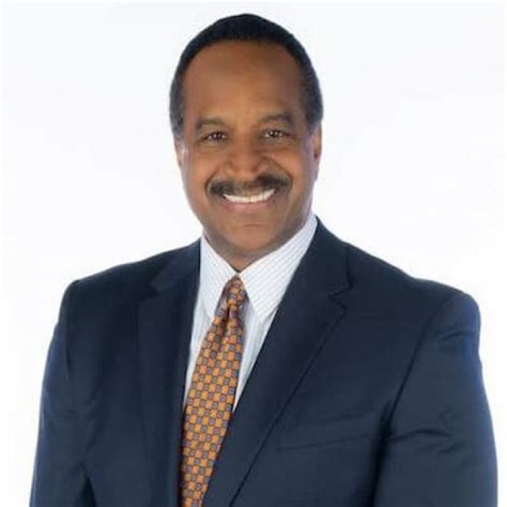 Gerald Owens Bio, Age, Height, Wife, Salary, Net Worth WRAL