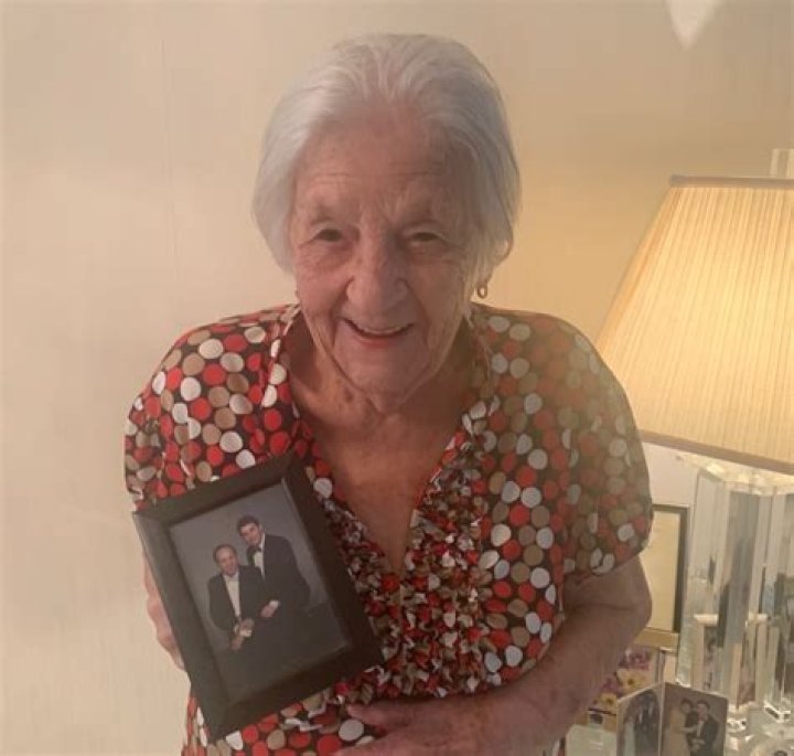 	Helen Wamstok Diker reflects on her Holocaust survival	