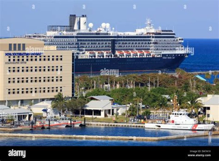 	Holland America cruise ships dock in Fort Lauderdale | PHOTOS	