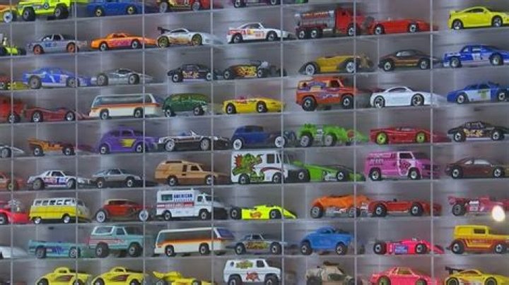 Hot Wheels collector turns hobby into museum in Maryland