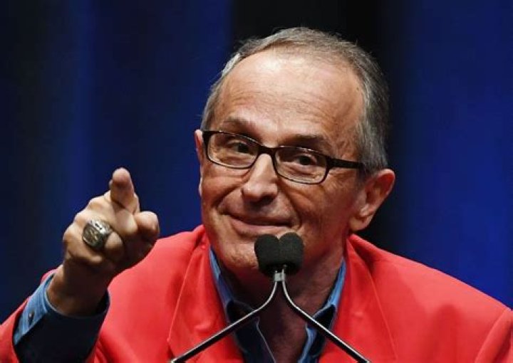 How much did Art Davie sell the UFC for?