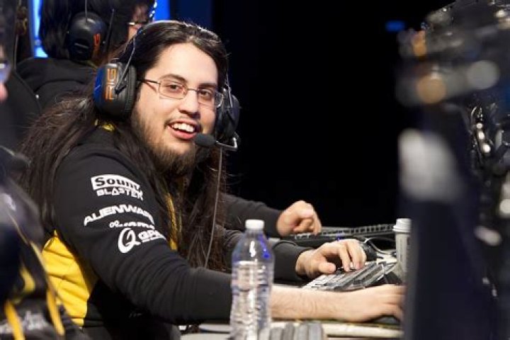 How much is Imaqtpie’s Total Net Worth?