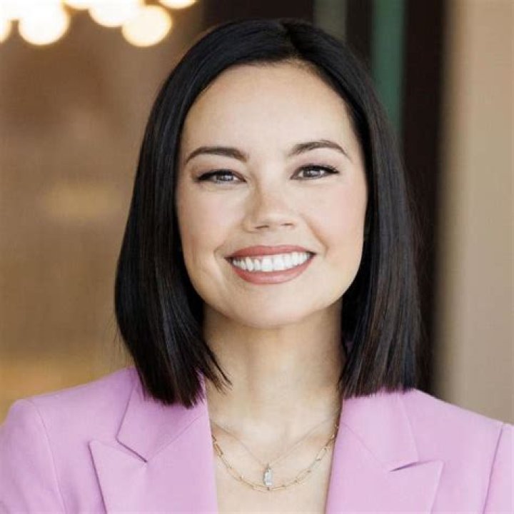 How much is Jo Ling Kent's Net Worth? Know About Her Career and Awards