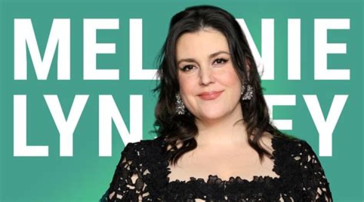 How much is Melanie Lynskey’s net worth 2023?