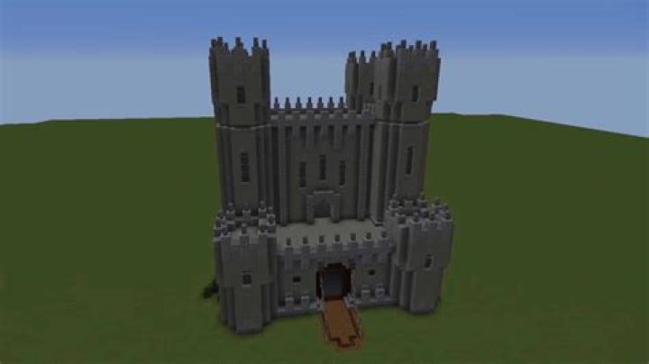 How to build a castle in Minecraft: Blueprints & materials