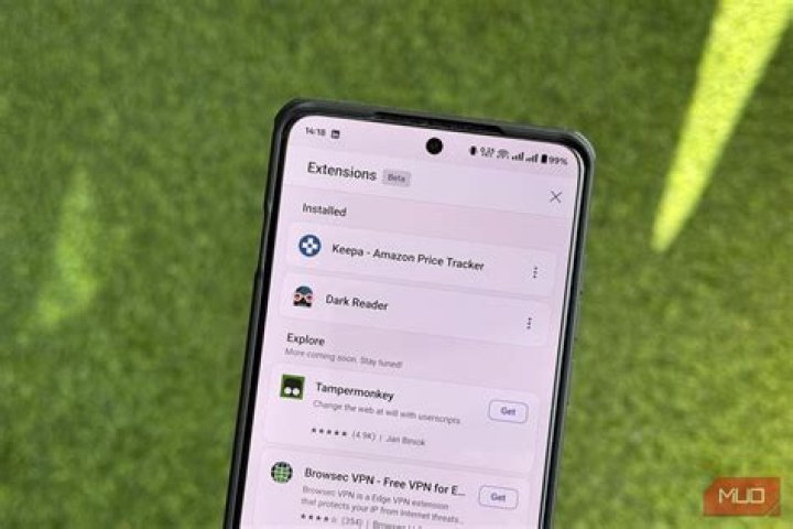 How to Reply to an Instagram DM With a Photo or Video
