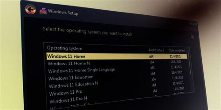How To Select Windows 11 Home or Pro Edition During Installation