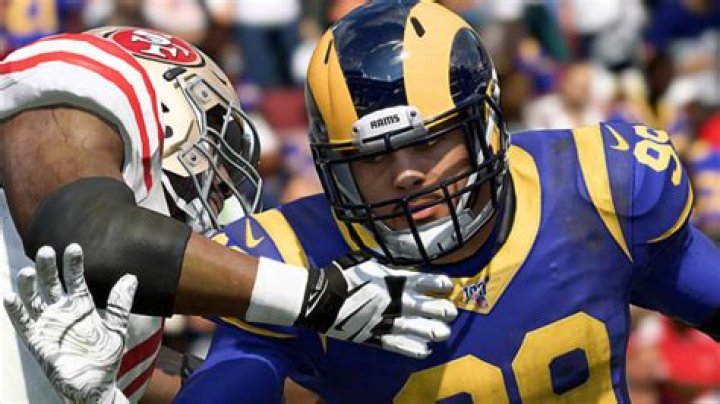 How to Strip the Ball on Madden 20 PS4