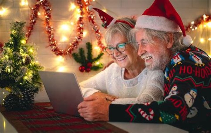 How to support a person with dementia at Christmas