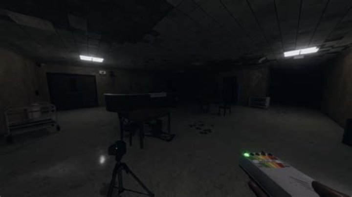 How to use controls for Phasmophobia for Oculus