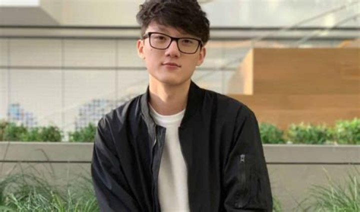 iiTzTimmy fires back at sexist content creator after unwanted inclusion in YouTube video
