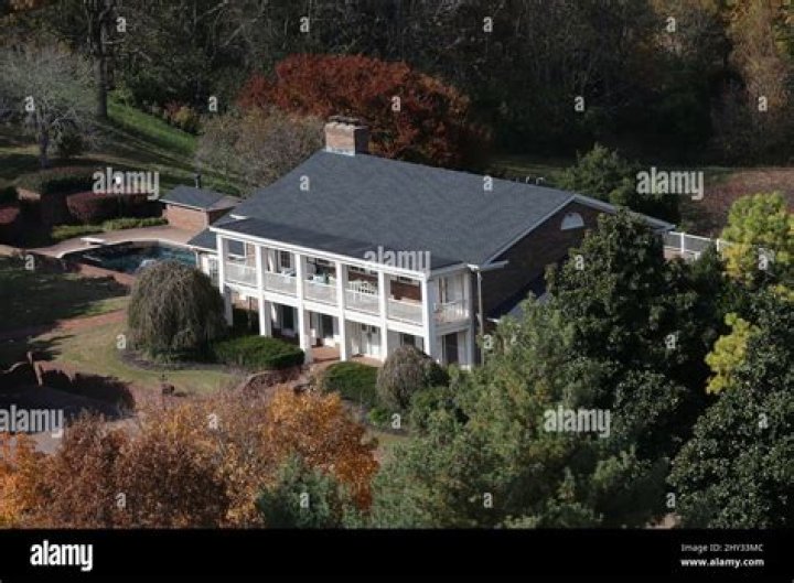 Inside Garth Brooks' Dream Home: A Glimpse Into The Country Star's Life
