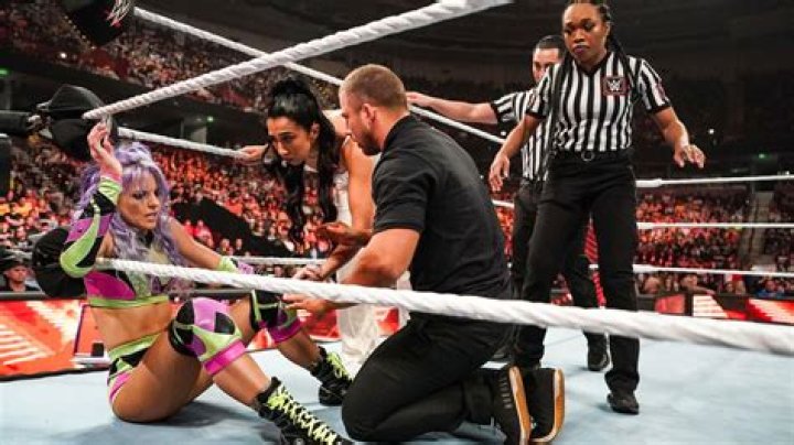 Is Candice LeRae's head injury on WWE RAW real?