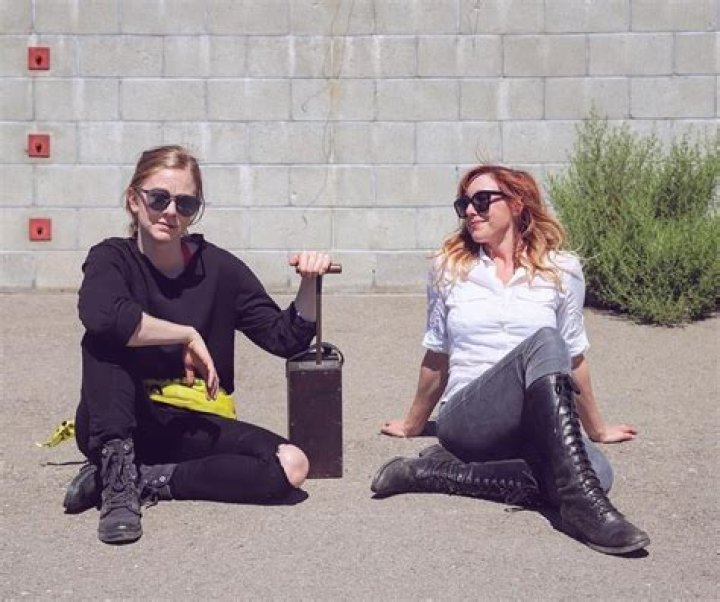 Is Simone Giertz Dating? Boyfriend, Partner, and More Discussed