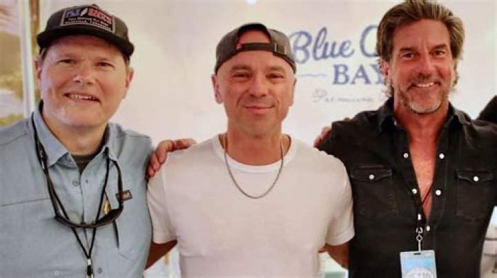 Is The Singer Kenny Chesney Dead? Accident Or Death Hoax